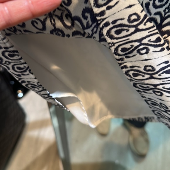 Navy blue and White Patterned Women's Top - Picture 5 of 6